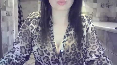 Snapshot of julia69009 chatting on 05-27-26, 08:28 julia69009 online show from 05-27-26, 08:28
