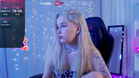 julia__bunny online show from 12-23-24, 07:20
