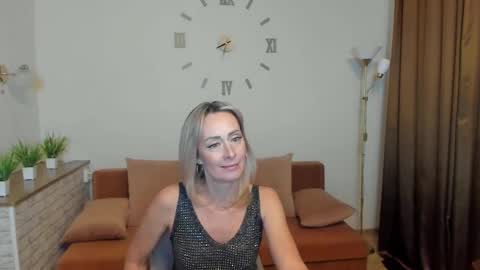 julia__cherry_ online show from 02-09-25, 02:18