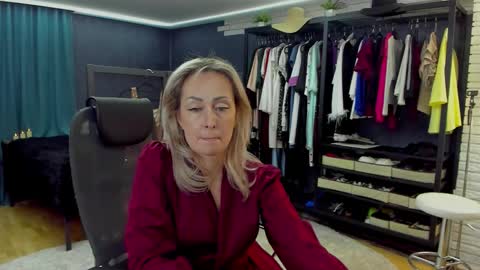 julia__cherry_ online show from 02-07-26, 01:26