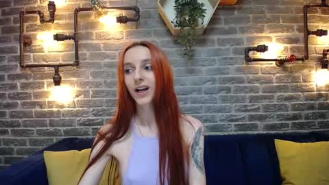 JuliaJae online show from 10-15-25, 06:35