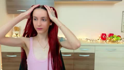 JuliaJae online show from 01-13-26, 06:18