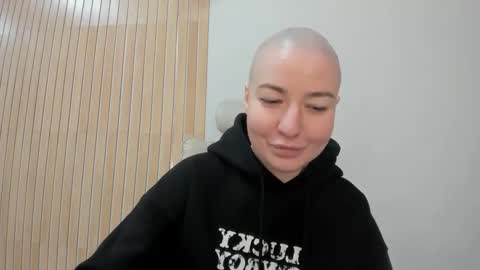 julia bright online show from 04-10-26, 02:22