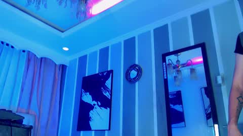 julia_bulette1 online show from 09-25-25, 03:21