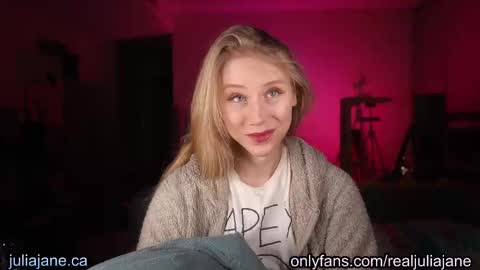 Snapshot of julia_jane chatting on 01-17-26, 03:22 Julia Jane online show from 01-17-26, 03:22