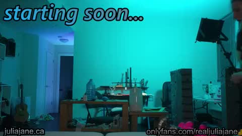 Snapshot of julia_jane chatting on 02-13-26, 02:51 Julia Jane online show from 02-13-26, 02:51