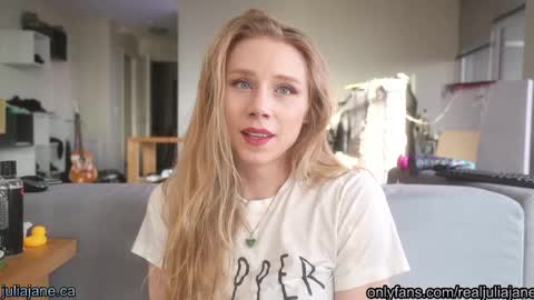 Snapshot of julia_jane chatting on 04-04-26, 12:53 Julia Jane online show from 04-04-26, 12:53