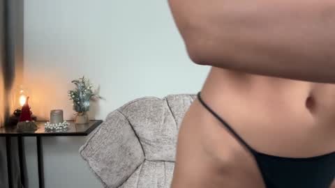 Snapshot of julia_rle chatting on 12-22-24, 11:09 Julia R Le online show from 12-22-24, 11:09