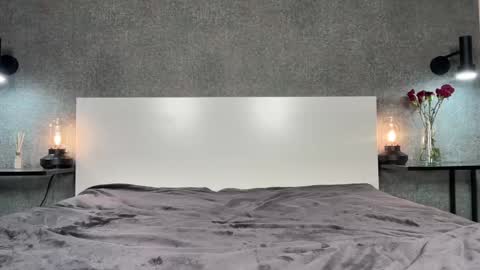 Snapshot of julia_rle chatting on 03-12-25, 11:33 Julia R Le online show from 03-12-25, 11:33