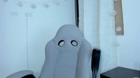 Snapshot of julia_strauns chatting on 01-02-25, 05:03 julia_strauns online show from 01-02-25, 05:03