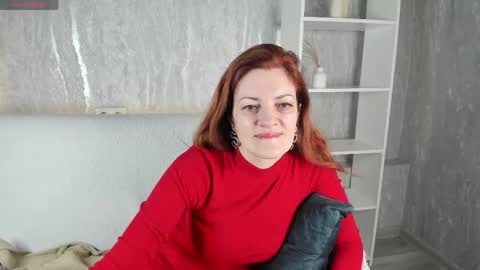 julia_suny online show from 05-20-26, 01:12