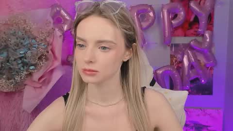 Snapshot of juliabrewwer chatting on 09-15-25, 12:05 Julia online show from 09-15-25, 12:05