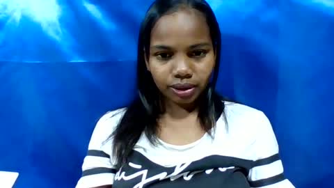 juliah02 online show from 06-16-26, 04:48