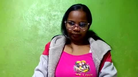 juliah02 online show from 07-05-26, 05:47