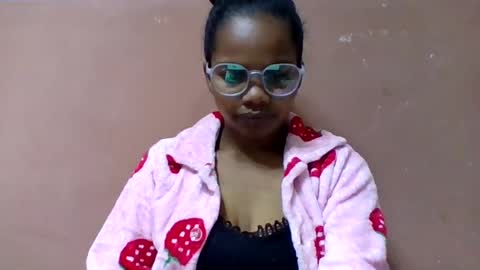 juliah02 online show from 07-08-26, 05:23