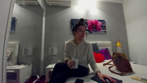 JuliaHunt online show from 11-15-25, 10:56