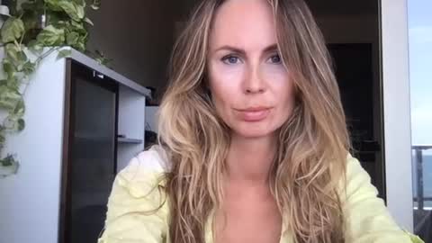 julialemilf online show from 06-17-26, 10:28