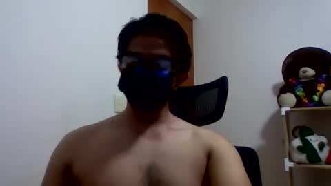 Snapshot of julian_mora7 chatting on 02-22-25, 02:06 Julian Mora online show from 02-22-25, 02:06