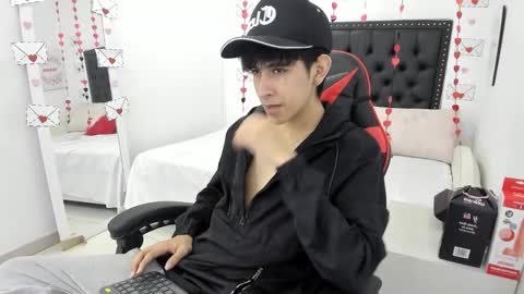 Snapshot of julian_xp chatting on 02-24-26, 08:07 Julian online show from 02-24-26, 08:07