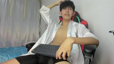 Julian online show from 04-22-26, 07:15