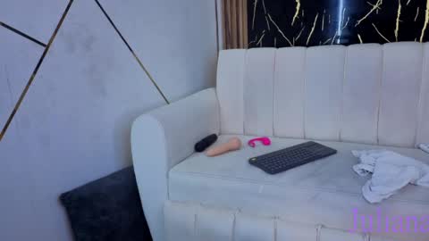 juliana23_pm online show from 04-14-26, 05:41