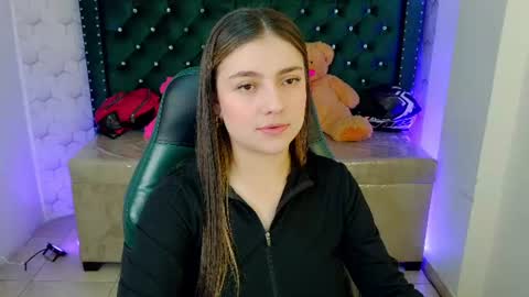 juliana_diamond_ online show from 06-24-26, 03:05