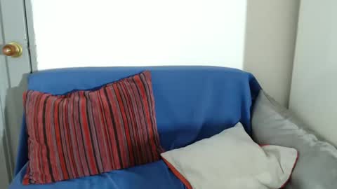 Snapshot of juliana_news chatting on 09-10-25, 02:11 juliana_news online show from 09-10-25, 02:11