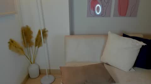 Juli  online show from 03-06-25, 01:58