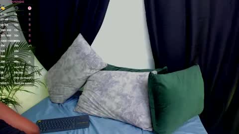 juli online show from 05-01-26, 03:11