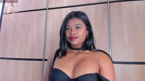 Snapshot of julianna_smith chatting on 05-21-26, 02:40 ANDREA online show from 05-21-26, 02:40
