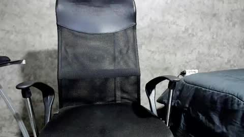 Julian online show from 09-10-25, 12:38