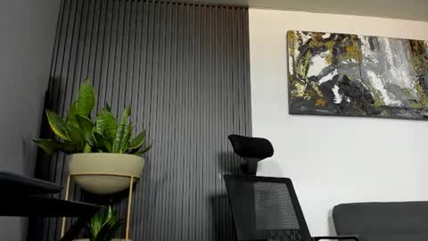 Snapshot of juliansexxx16 chatting on 06-12-26, 12:26 Julian online show from 06-12-26, 12:26