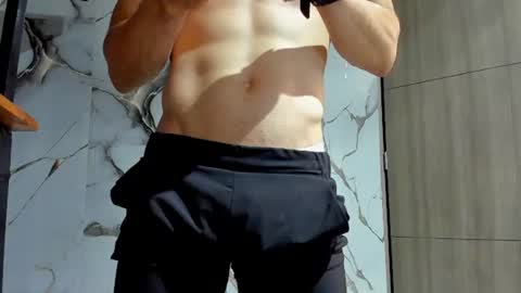 Snapshot of juliansexxx16 chatting on 07-05-26, 12:34 Julian online show from 07-05-26, 12:34