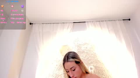 Julia Sprouse  online show from 06-11-26, 12:47