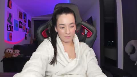 Snapshot of julidavila chatting on 02-03-26, 02:53 Jeimy Help me to reach 100 thumbs up online show from 02-03-26, 02:53