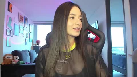 Snapshot of julidavila chatting on 03-02-26, 10:38 Jeimy Help me to reach 100 thumbs up online show from 03-02-26, 10:38