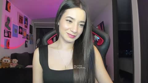 Snapshot of julidavila chatting on 05-08-26, 12:49 Jeimy Help me to reach 100 thumbs up online show from 05-08-26, 12:49