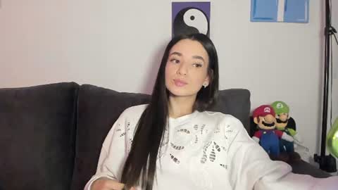 Snapshot of julidavila chatting on 07-30-26, 01:37 Jeimy Help me to reach 100 thumbs up online show from 07-30-26, 01:37