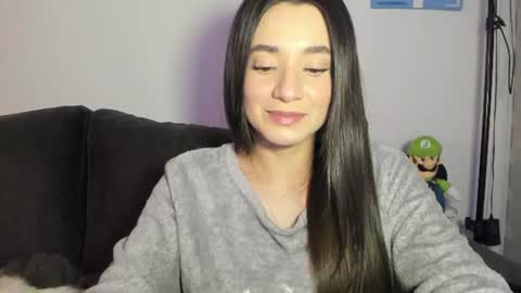 Snapshot of julidavila chatting on 08-02-26, 02:32 Jeimy Help me to reach 100 thumbs up online show from 08-02-26, 02:32