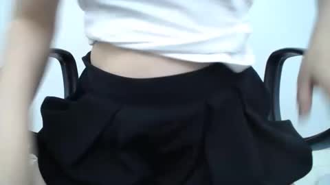julie9x online show from 05-14-26, 01:56