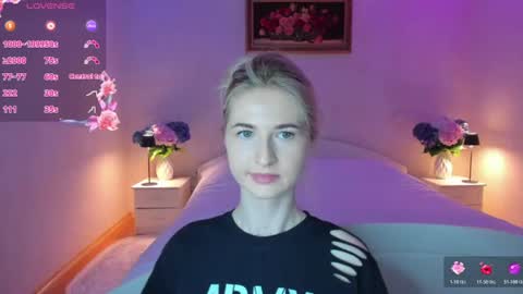 Snapshot of julieblazex chatting on 06-16-26, 08:33 julieblazex online show from 06-16-26, 08:33