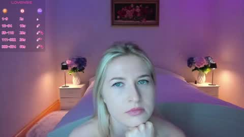 Snapshot of julieblazex chatting on 07-12-26, 08:11 julieblazex online show from 07-12-26, 08:11