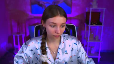 juliedaniel online show from 09-22-25, 08:05