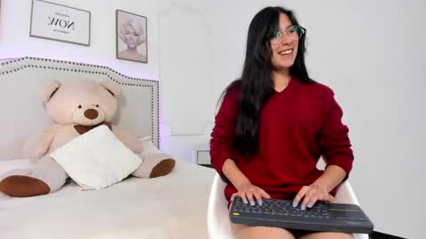 juliee_ross online show from 05-04-26, 12:34