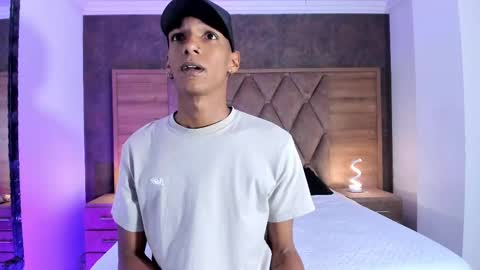 Julien online show from 09-19-25, 11:44