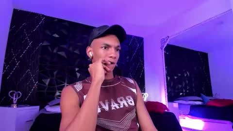 Julien online show from 11-08-25, 12:16