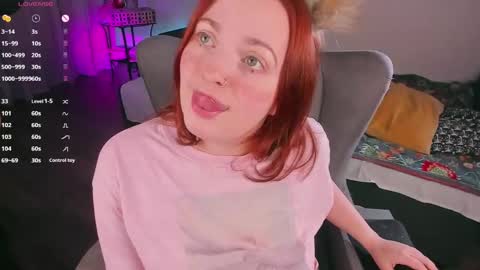 Snapshot of juliet_schoolgirl chatting on 12-22-24, 06:37 Juliet online show from 12-22-24, 06:37