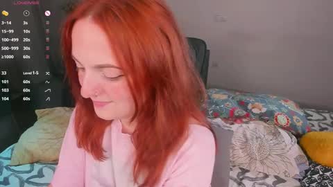 Snapshot of juliet_schoolgirl chatting on 09-09-25, 12:32 Juliet online show from 09-09-25, 12:32