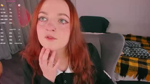 Snapshot of juliet_schoolgirl chatting on 01-13-26, 07:30 Juliet online show from 01-13-26, 07:30