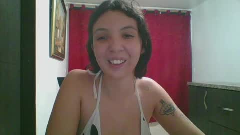 Snapshot of julieta969028 chatting on 06-04-26, 05:35 Nati online show from 06-04-26, 05:35